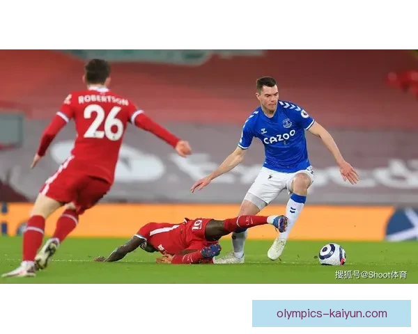 欧洲杯意大利队与法国队的较量备受关注，双方状态回暖迹象明显