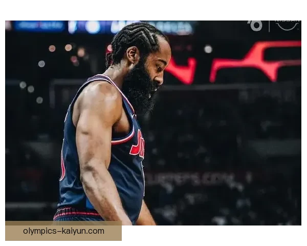 德布劳内长传技术展示引发战术分析,状态回暖备受关注 德布劳内长传技术展示引发战术分析,状态回暖备受关注